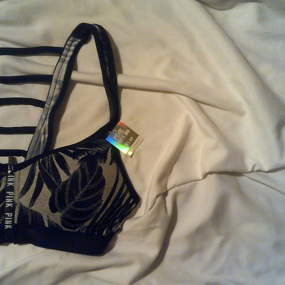 PINK VS Ultimate Sports Bra - Picture 2 of 6